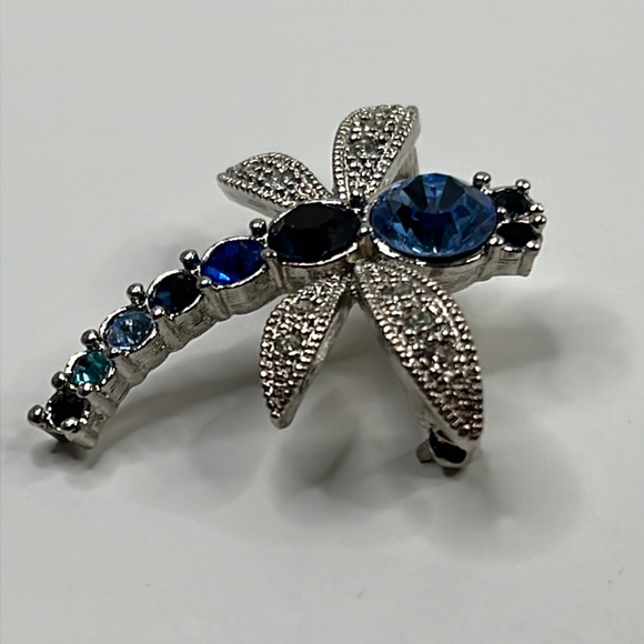 Vintage Blue Rhinestone Dragonfly Brooch - Picture 3 of 15